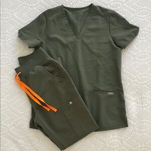 Figs Moss Scrub Set XS Top/XSP Pants